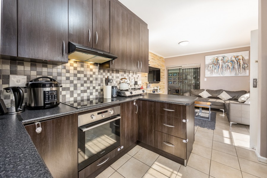 2 Bedroom Property for Sale in Viking Village Western Cape